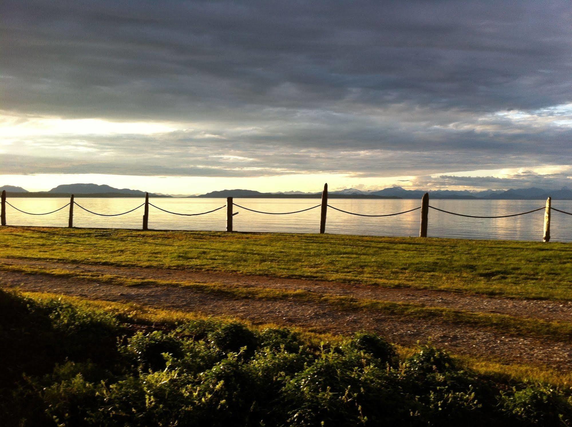 Ocean Resort Campbell River Bagian luar foto